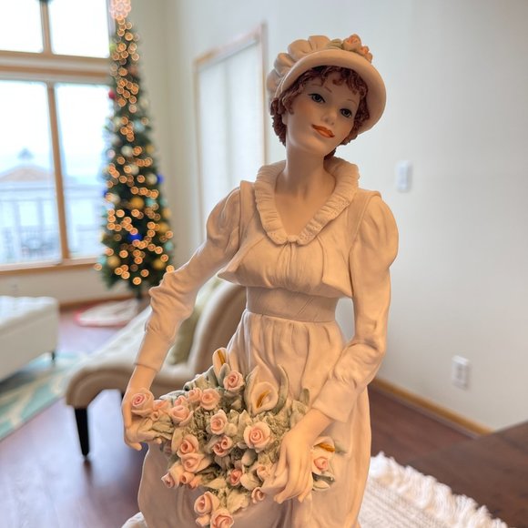 Giuseppe Armani Rosanna Italian Handmade Figurine - Picture 6 of 6